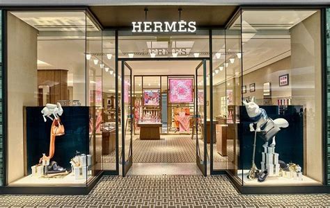 Hermes international fashion